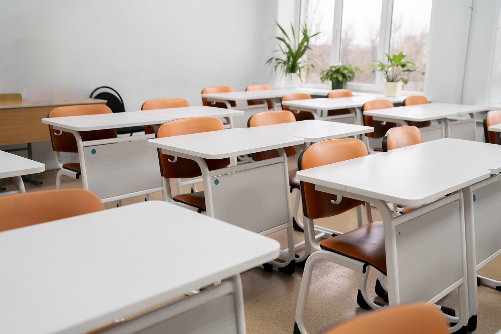 SAHTE BELGELERLE YILLARCA ÖĞRETMENLİK YAPTI