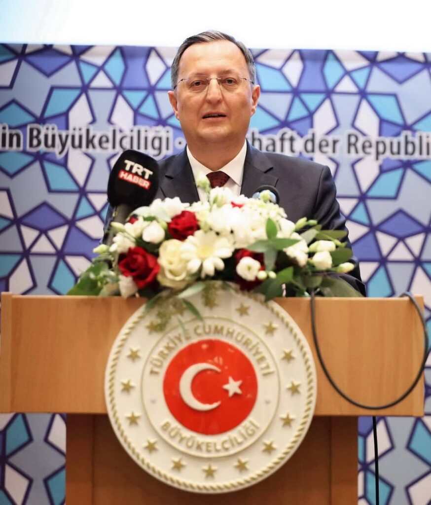 Ahmet Başar Şen Turan