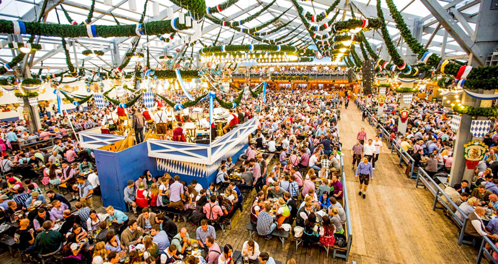 Oktoberfest tekrar açılıyor Oktoberfest tekrar açılıyor