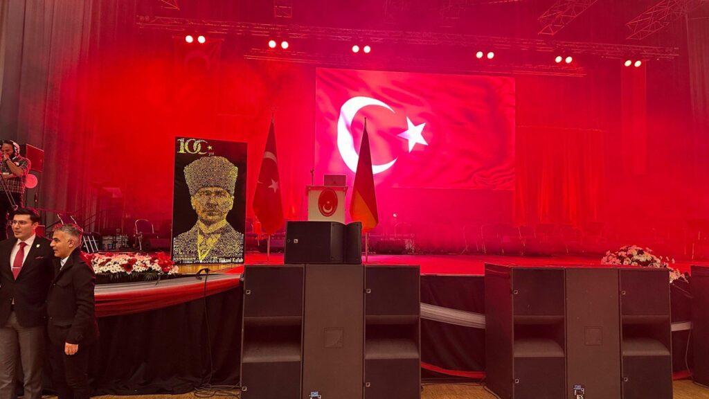 Atatürk Portreleri Yüksel Kafalı