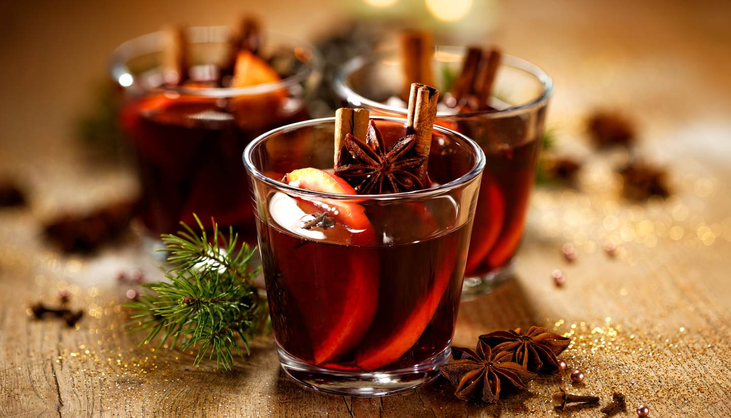 Noel pazarlarında bu yıl öne çıkan sıcak içecekler Glühwein