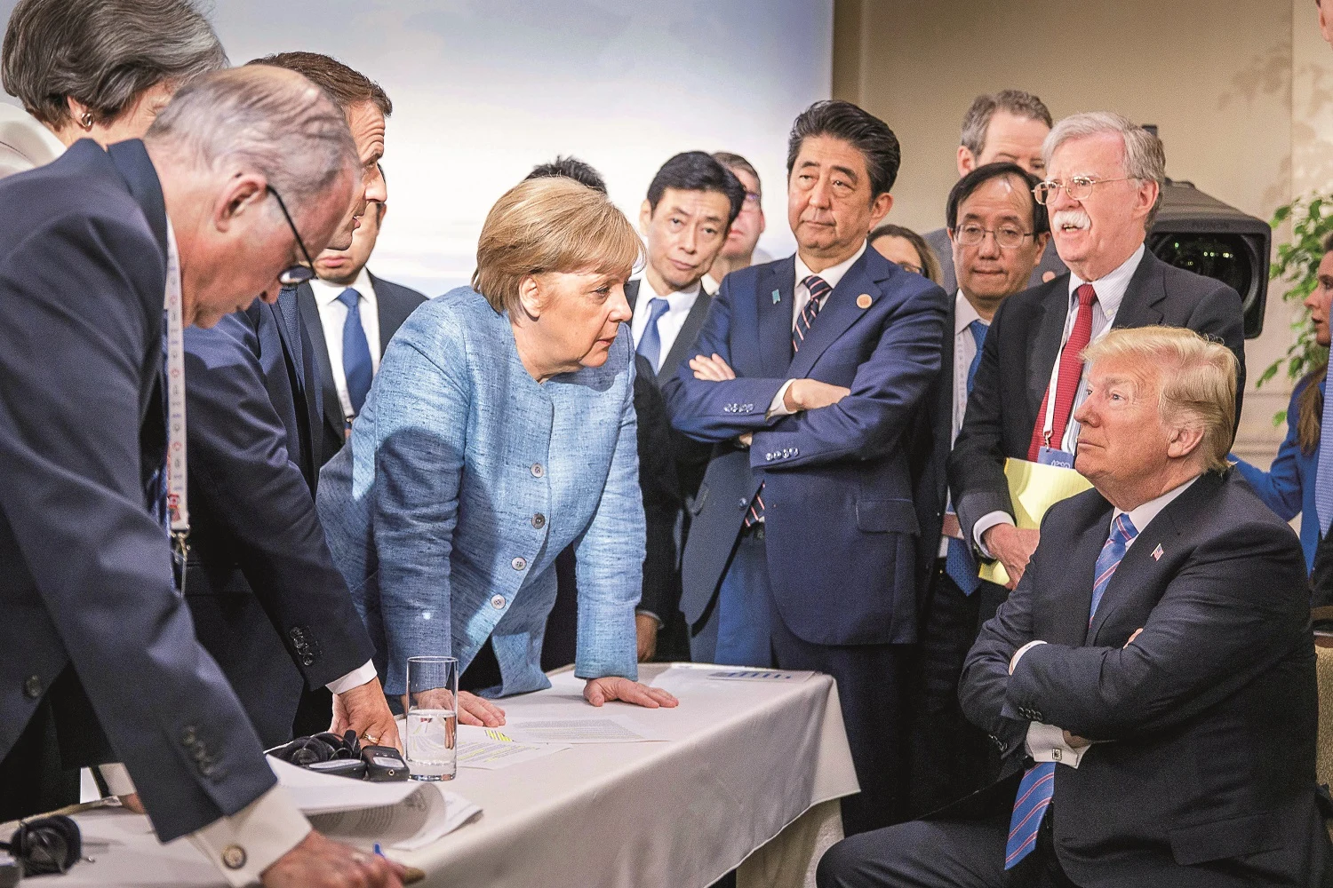 CDU Kurultayı: Angela Merkel 6 yıl sonra geri dönüyor Angela Merkel