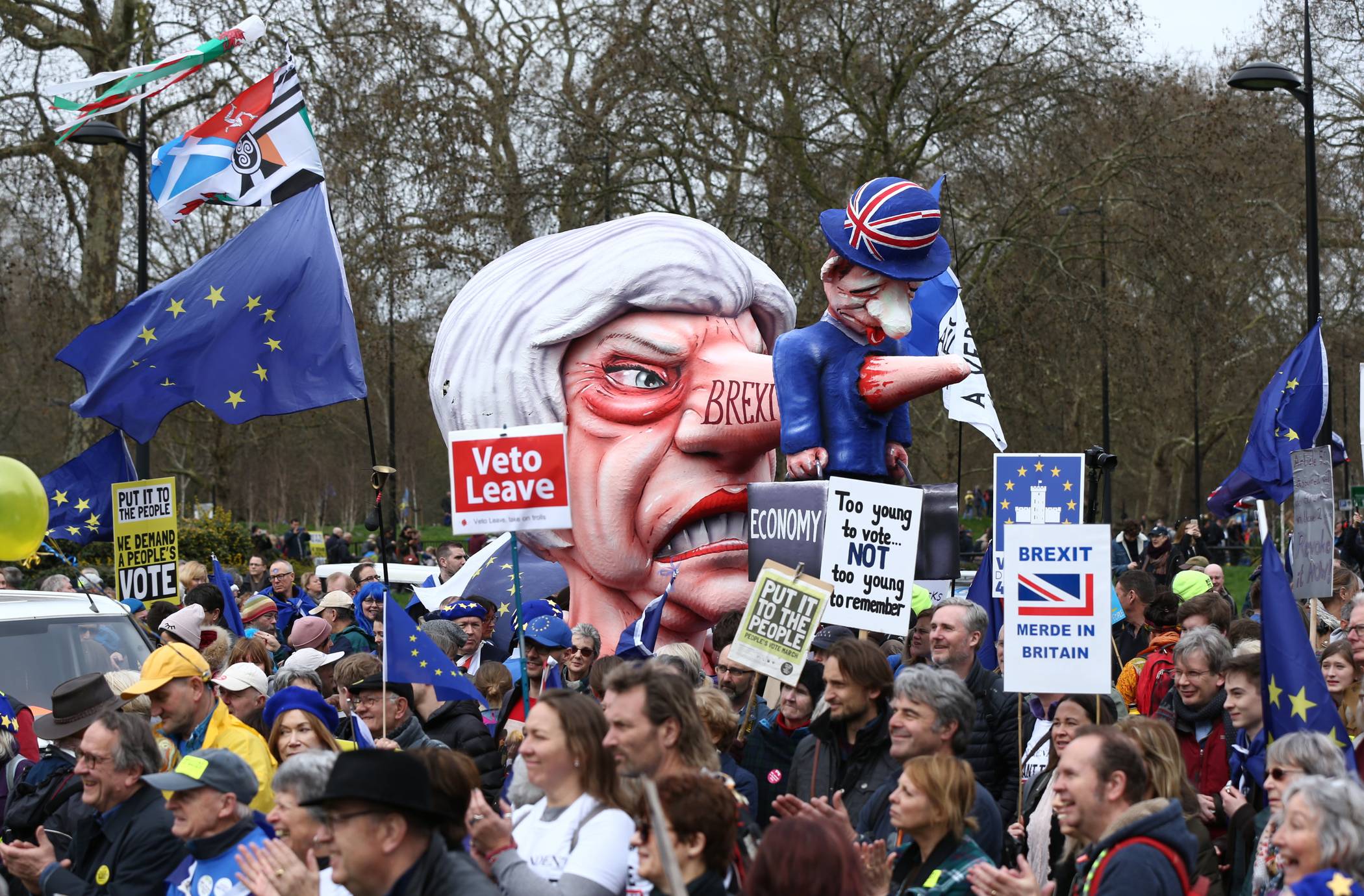 Jacques Tilly Theresa May-Brexit