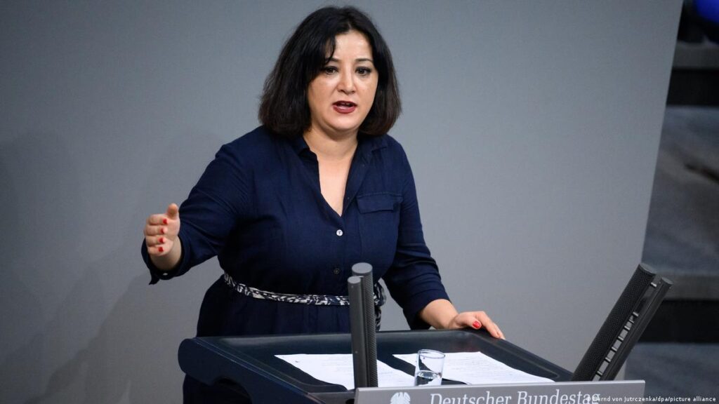 Gökay Akbulut