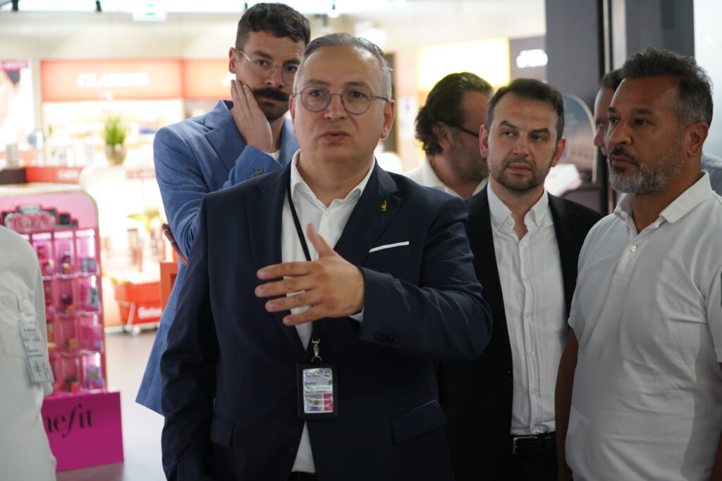 Köln/Bonn Havalimanı, Türkiye pazarındaki büyümesini taçlandırmak adına Türkçe internet sitesi, yeni ibadet alanları ve doğrudan uçuş ağını kapsayan yatırımlarını tanıttı.