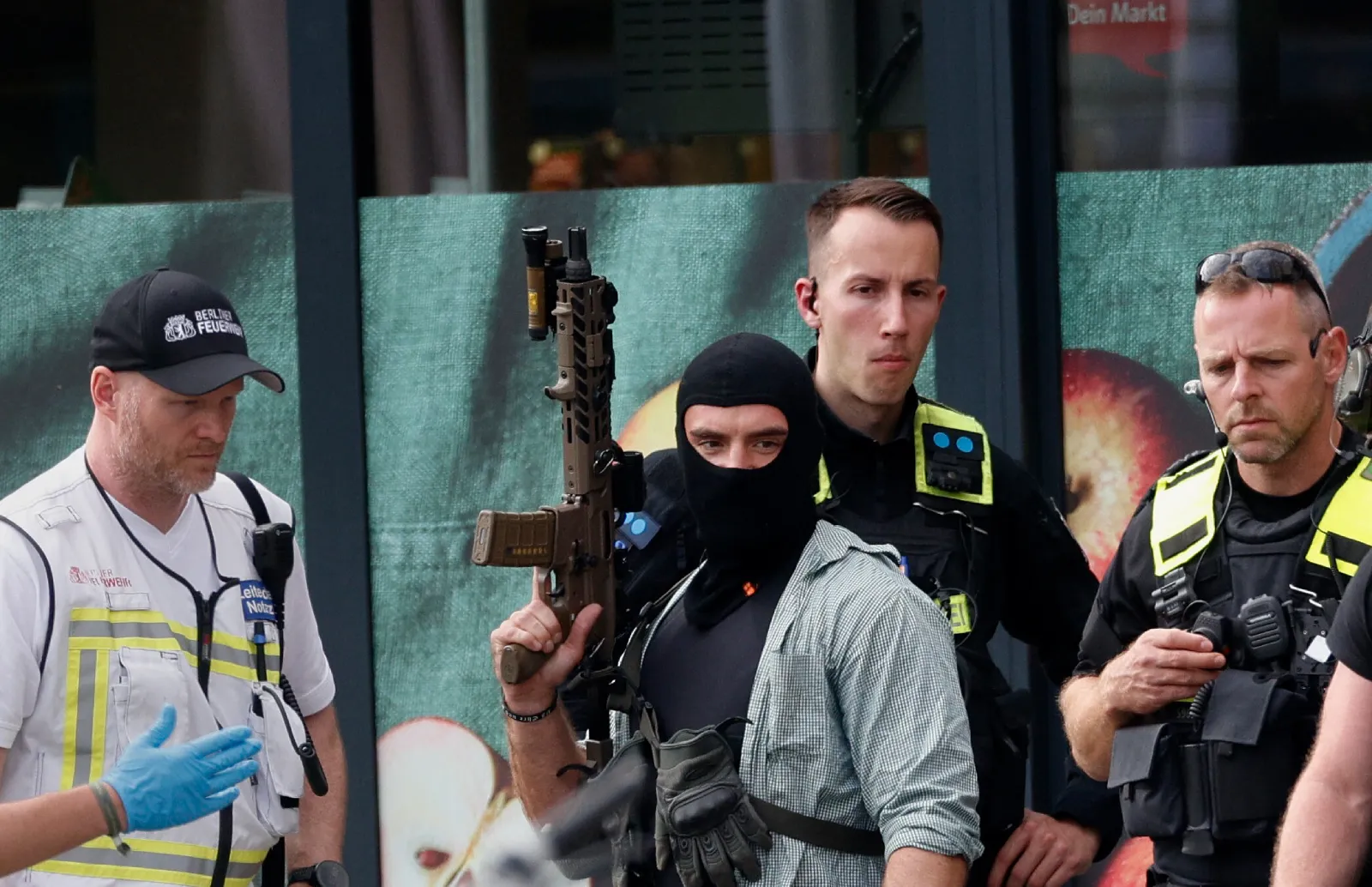 Berlin'de rehine krizi Süpermarket